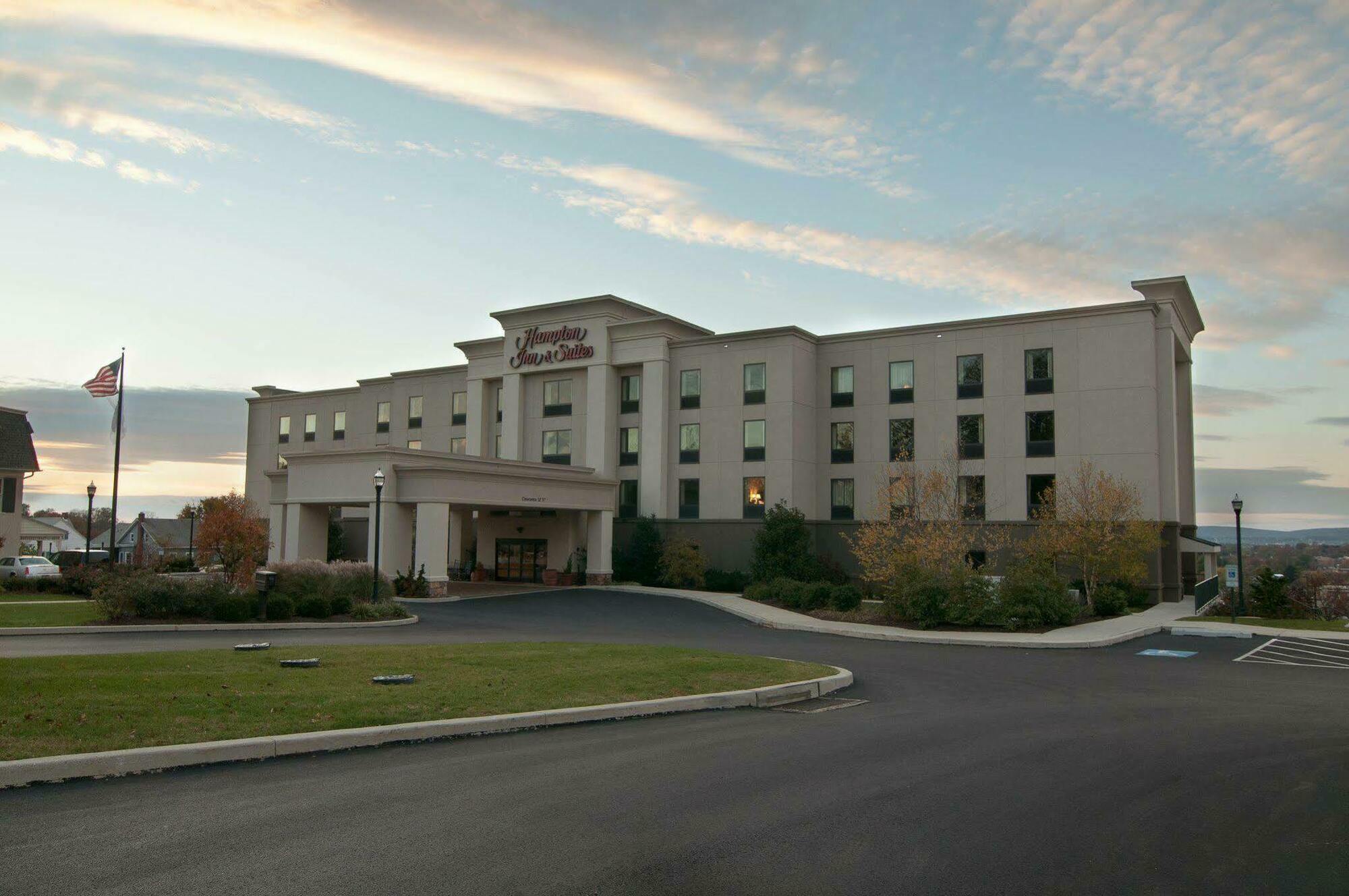 Hampton Inn & Suites Ephrata - Mountain Springs Екстер'єр фото